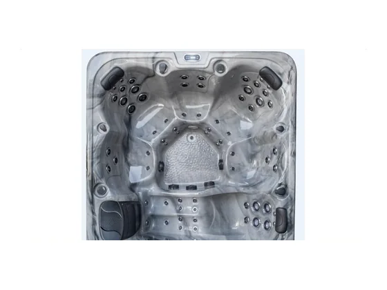 Spa RY-680 6 places, vue de dessus, coque acrylique et habillage du catalogue Alu Business